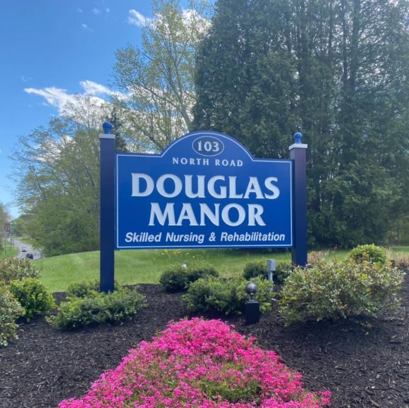 Douglas Manor